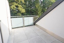 Balkon Neubaudachgeschosswohnung in Unin�he
