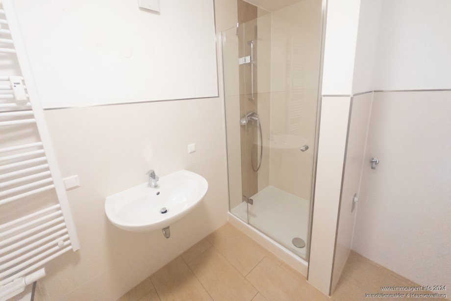 24368_Bad Etagenwohnung Bielefeld