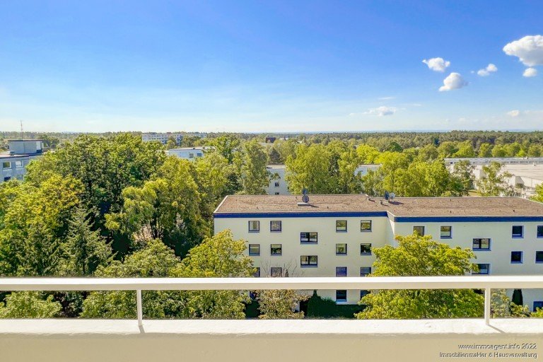 Balkonaussicht Oerlinghausen Etagenwohnung Attraktive, helle 3-Zimmerwohnung in Oerlinghausen -VERMIETET-
