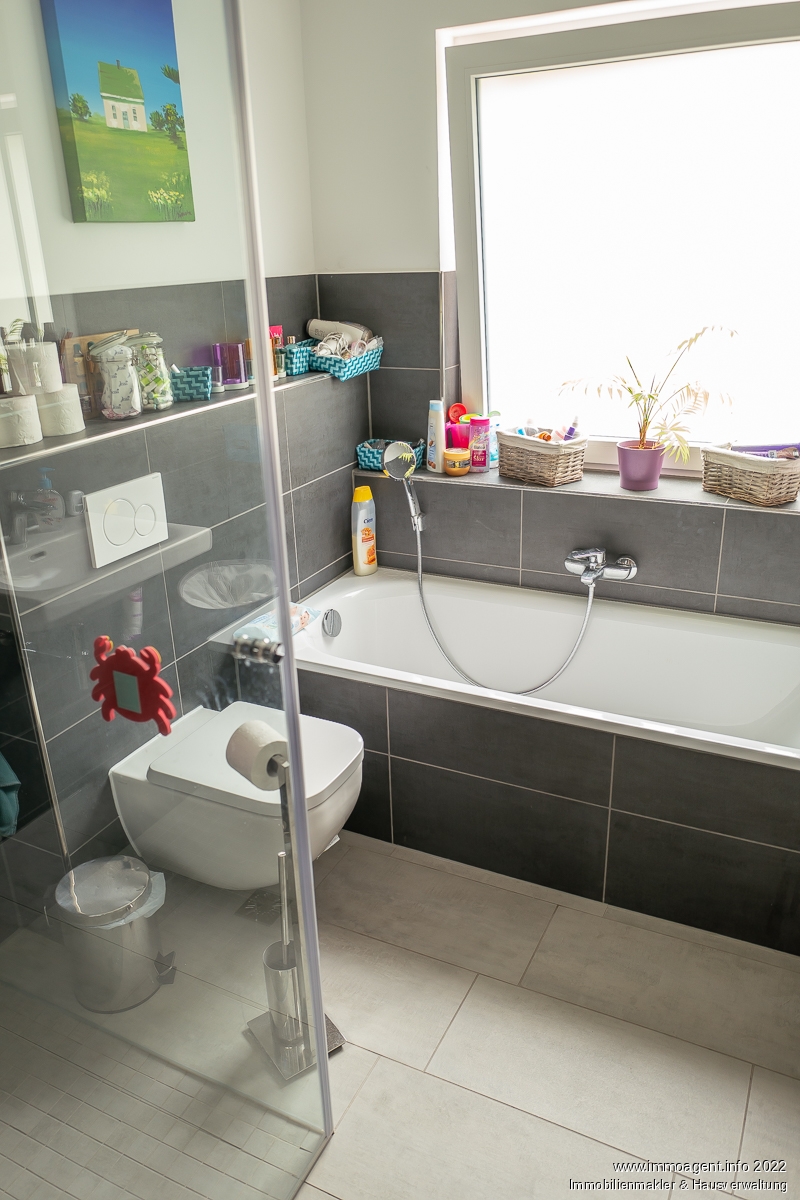 Badezimmer Erdgeschosswohnung Bielefeld