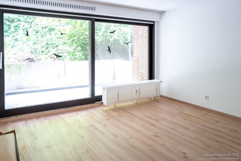 24402_Wohnzimmer Etagenwohnung Bielefeld