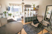 Wohn-/Schlafraum M�bliertes Appartment nahe dem Landgericht