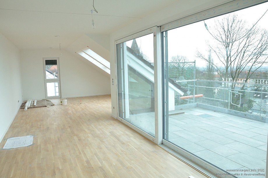 Wohn-/Esszimmer Dachgeschosswohnung Bielefeld