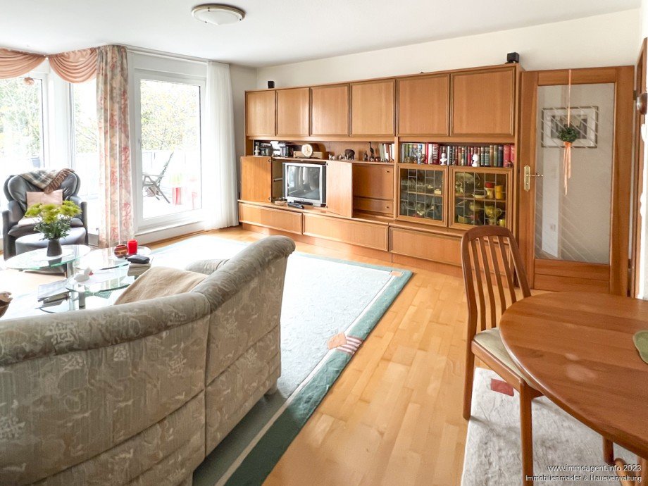 Wohnzimmer Etagenwohnung Bielefeld