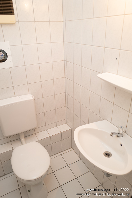 G�ste WC Dachgeschosswohnung Bielefeld