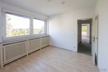 Schlafzimmer B�ro 1 Bild 2 Selbstnutzung oder Kapitalanlage? Gro�z�gige Vierzimmer-Wohnung mit Balkon im Zentrum von Brackwede