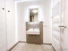 Bad Sonnendurchflutete Zweizimmerwohnung in bester Lage