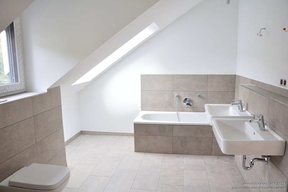 Bad Dachgeschosswohnung Bielefeld