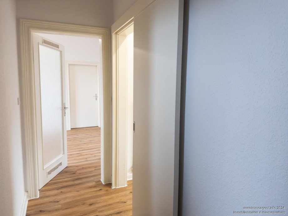 Flur Dachgeschosswohnung Bielefeld