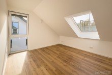 Schlafen Neubaudachgeschosswohnung in Unin�he