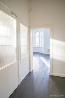 Eingangsbereich Gro�z�gige Altbau-B�roetage nahe dem Landgericht