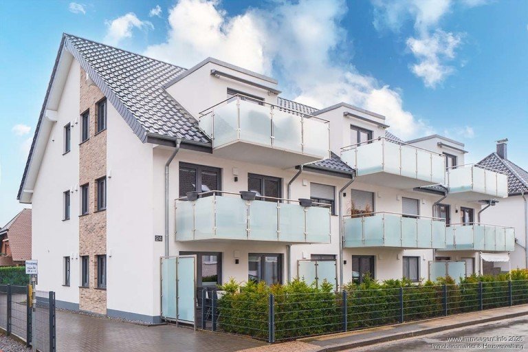 Hausansicht Vorderseite Bielefeld Erdgeschosswohnung Attraktive Zweieinhalbzimmer-Erdgeschosswohnung in Heepen -VERMIETET-