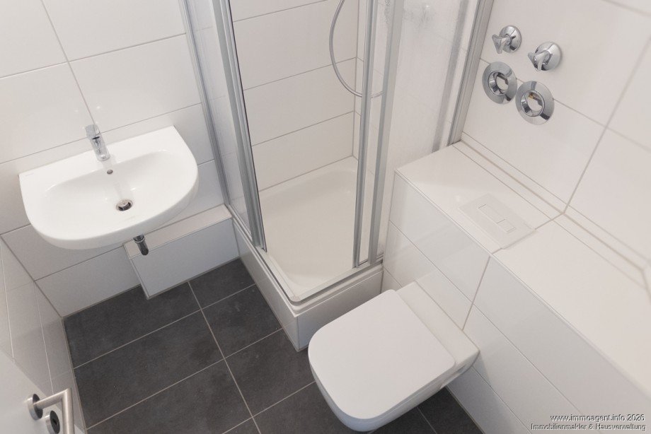 Bad mit Dusche Etagenwohnung Bielefeld