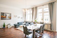 Wohn- und Esszimmer Gro�z�gige, helle P�rchenwohnung in der Bielefelder Altstadt
