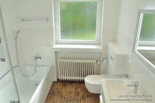 Bad Gepflegter Bungalow mit zwei Terrassen und Garage in Bielefeld-Senne -VERMIETET-