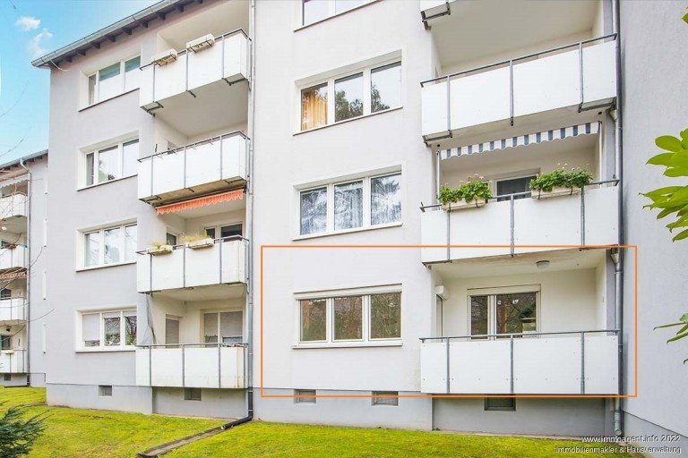 Ansicht vom Innenhof Bielefeld Erdgeschosswohnung Ruhige Zweizimmer-Erdgeschosswohnung mit Balkon in Bielefeld Sennestadt -VERKAUFT-