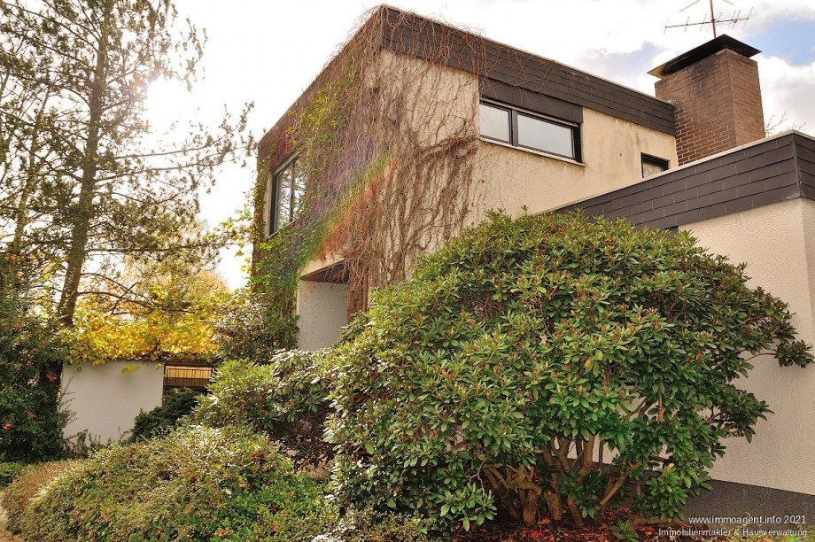 Hausansicht Doppelhaush�lfte Bielefeld / Gellershagen