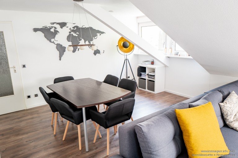 Esszimmer Bielefeld Dachgeschosswohnung Tolle Singlewohnung nahe der Promenade unterhalb der Sparrenburg -VERMIETET-