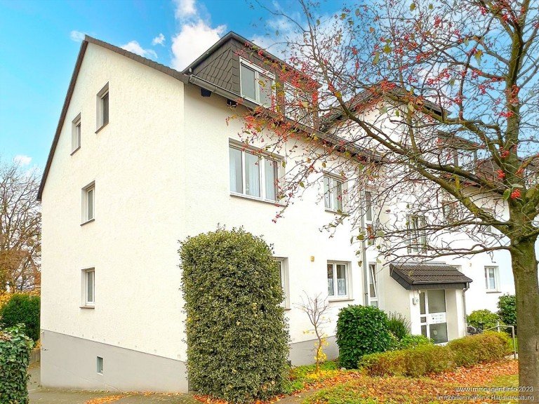 Au�enansicht Bielefeld Etagenwohnung Attraktive Eigentumswohnung mit gro�em S�dbalkon in Bielefeld-Brackwede -VERKAUFT-