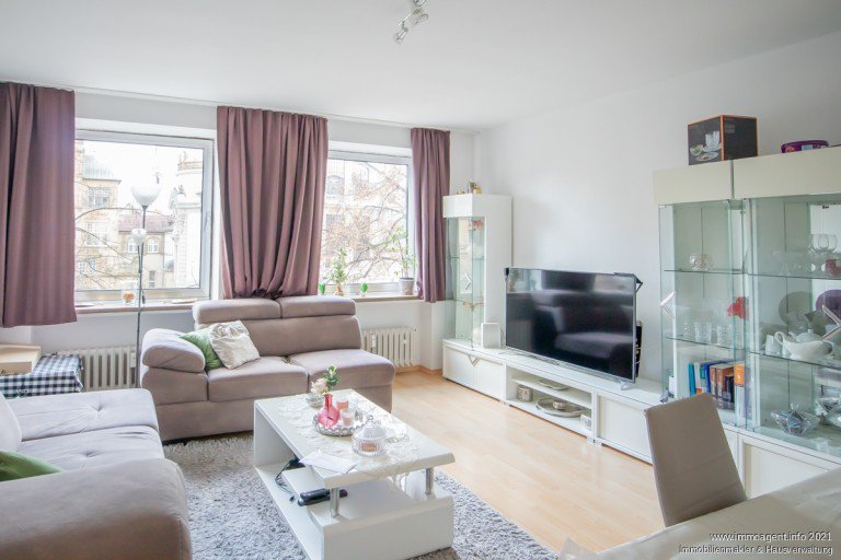 Wohnzimmer Bielefeld Etagenwohnung Zentral und praktisch! - Stadtwohnung mit dreieinhalb Zimmern -VERMIETET-