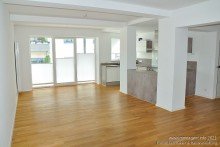 Wohnzimmer Moderne Dreizimmerwohnung mit  Loftcharakter  in Rathausn�he -VERMIETET-