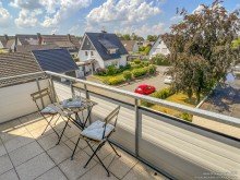 Balkon Sonnige Dreizimmerwohnung mit Fahrstuhl