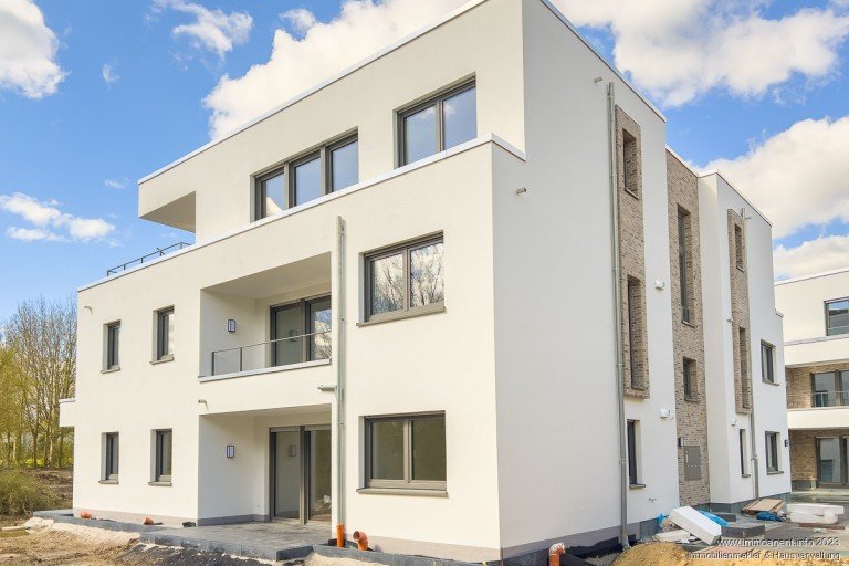 Aussenansicht Bielefeld Erdgeschosswohnung Attraktive Neubauwohnung mit drei Zimmern und Terrasse nahe der Universit�t -VERMIETET-