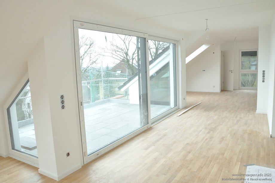 Wohn-/Esszimmer Dachgeschosswohnung Bielefeld