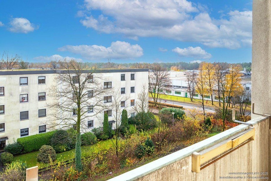 Blick vom Balkon Etagenwohnung Oerlinghausen