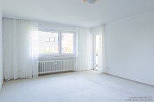 Wohnzimmer Attraktive Wohnung zentral und ruhig in Bielefeld-Brackwede