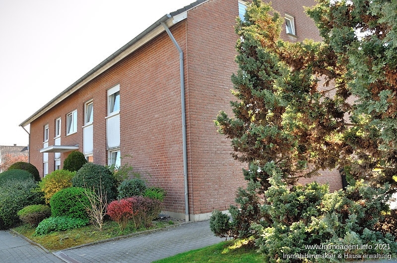 Eingang Mehrfamilienhaus Bielefeld