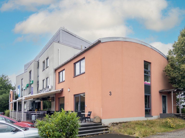 25452_Au�enansicht Bielefeld Ladenlokal Gro�e, moderne Gewerbefl�che in Bielefeld-Quelle zu vermieten! -VERMIETET-