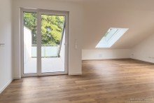 Wohnen Neubaudachgeschosswohnung in Unin�he