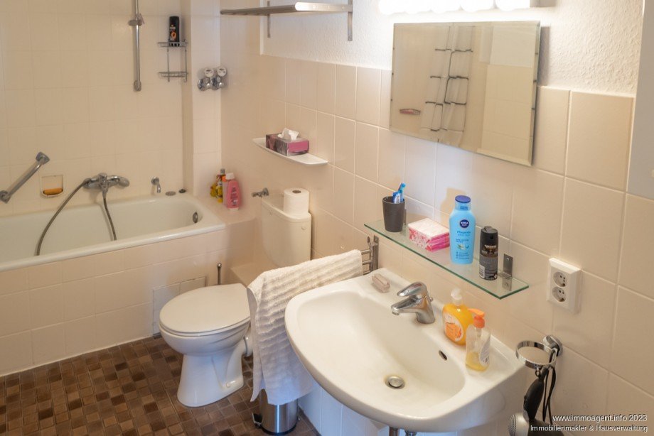 Bad Dachgeschosswohnung Bielefeld
