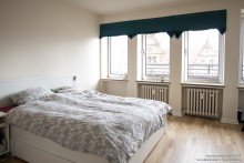Schlafzimmer Sch�ne Dreizimmerwohnung mit Blick auf das Alte Rathaus -VERMIETET-