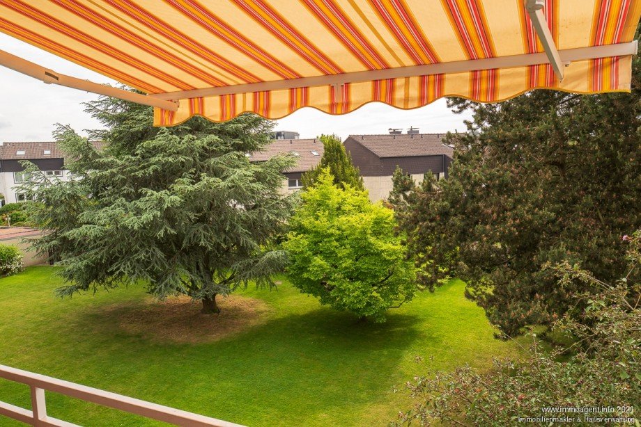 Blick vom Balkon Etagenwohnung Bielefeld