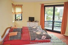 Schlafzimmer Attraktive Doppelhaush�lfte mit Doppelcarport und Garten in Enger -VERMIETET-