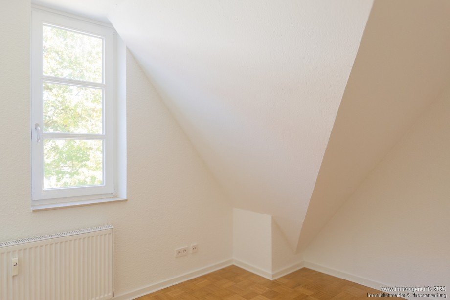 Schlafzimmer Hofseite Bild 1 Etagenwohnung Bielefeld