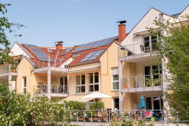 Aussenansicht Oerlinghausen Maisonettewohnung Gem�tliche Wohnung in traumhafter Waldrandlage in Oerlinghausen -VERKAUFT-