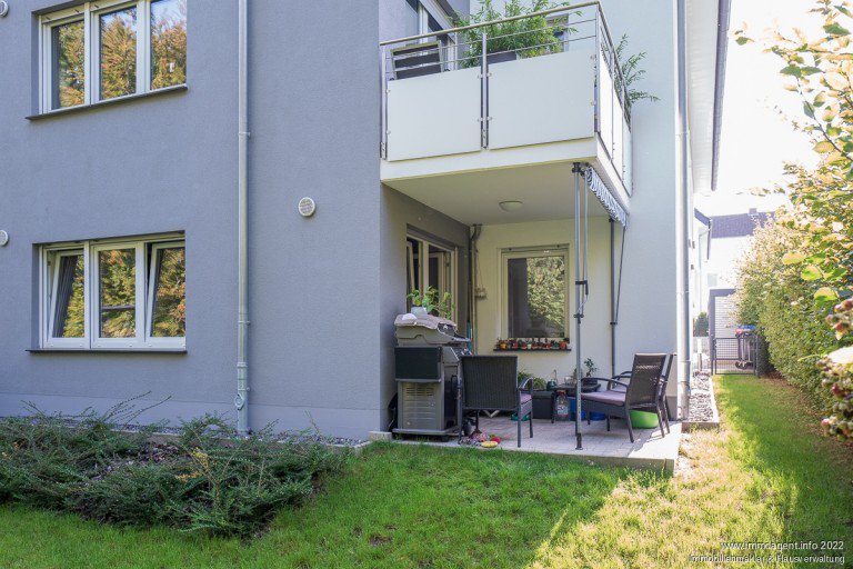 Terrasse Bielefeld Erdgeschosswohnung Moderne Dreizimmerwohnung mit Garten in Bielefeld-Schildesche -VERMIETET-