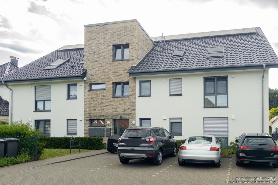 Hausansicht R�ckseite Erdgeschosswohnung Bielefeld