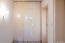 Flur mit Einbauschrank Sonnige Zweizimmerwohnung mit Balkon im gr�nen Stieghorst -VERKAUFT-